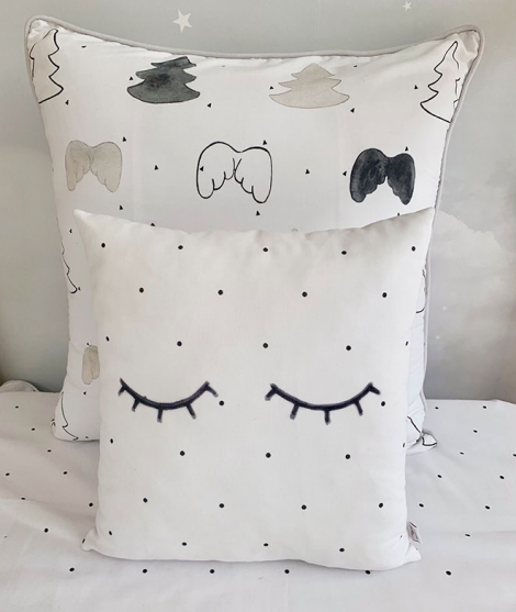 DREAMS EYELASH Personalized Pillow